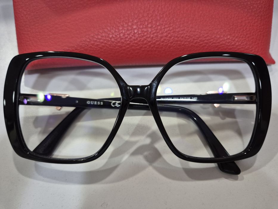 Диоптрични рамки  Guess и стъкла +1.5 диоптера