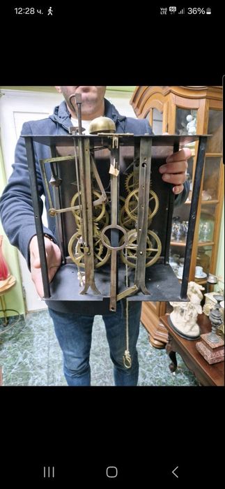 Антикварен колекционерски паркетен часовник