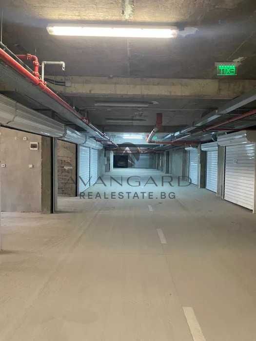 Продава се Гараж / Паркомясто в Пловдив, Тракия - 15 кв.м за 1601 €/кв.м - Снимка #1