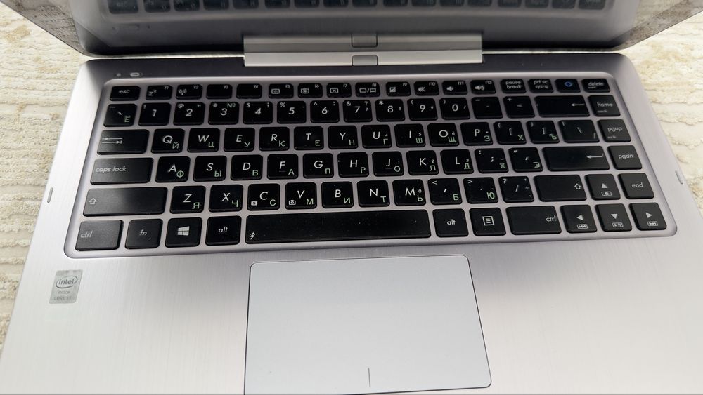 Noutbook Asus transformer book