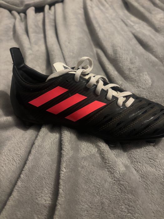 Ghete Adidas copii fotbal, de teren dur, noi, originale, mărimea 38,5