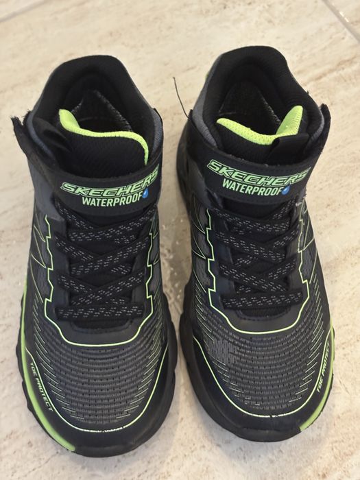 Ghete adidas si skechers 32