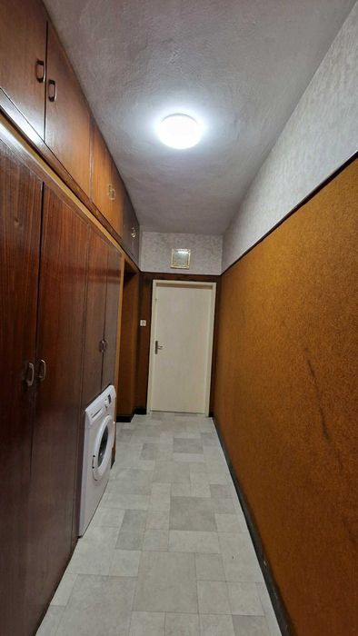 Дава се под наем Двустаен апартамент в Русе, Център - 70 кв.м за 289.17 € - Снимка #6