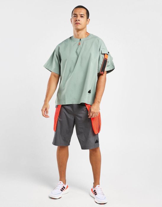 Adidas City Escape Parley зелена тениска M / до XL – oversize, водоотблъскваща