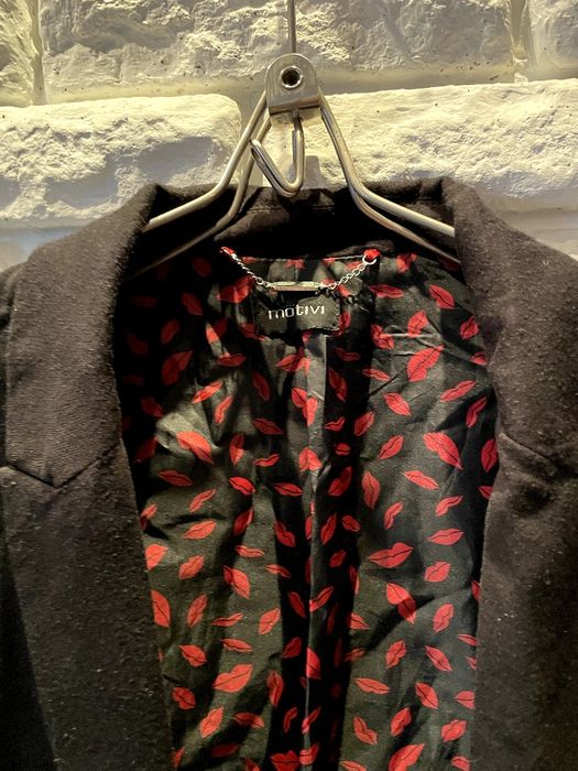 Офисная одежда пиджаки жакеты