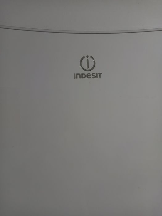 Холодилник сотилади