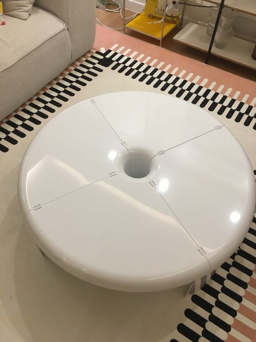 Дизайнерский журнальный стол