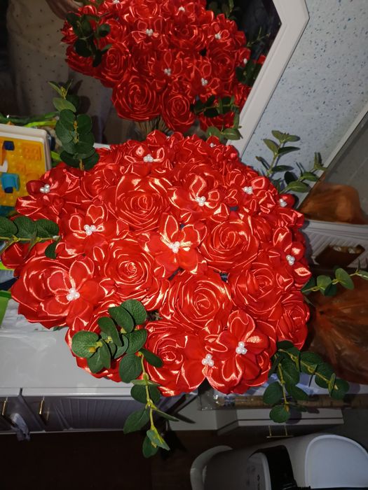 Солмайтын раушандар, атласные розы