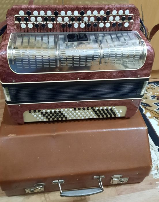 Баян "Киров". Фирма "Мелодия".