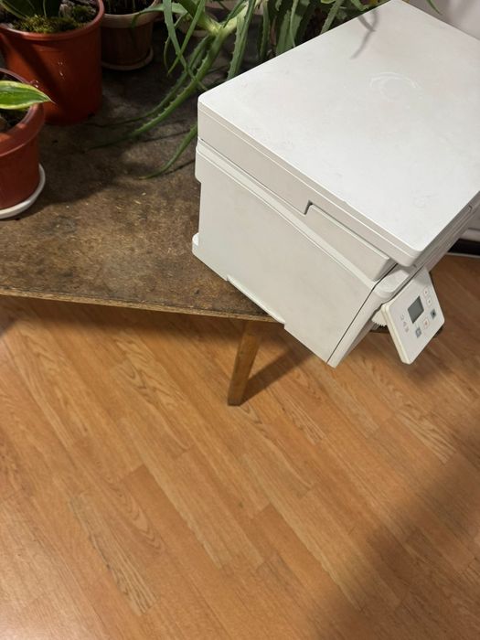 Продам б/у МФУ HP MF130