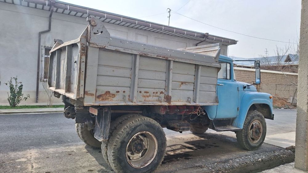 Zil sotiladi samasval