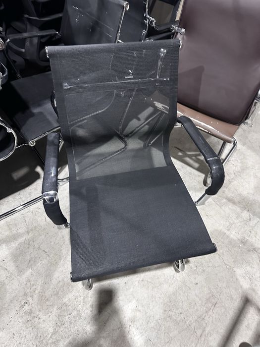 Посетителски столове Work Net – 8 бр.