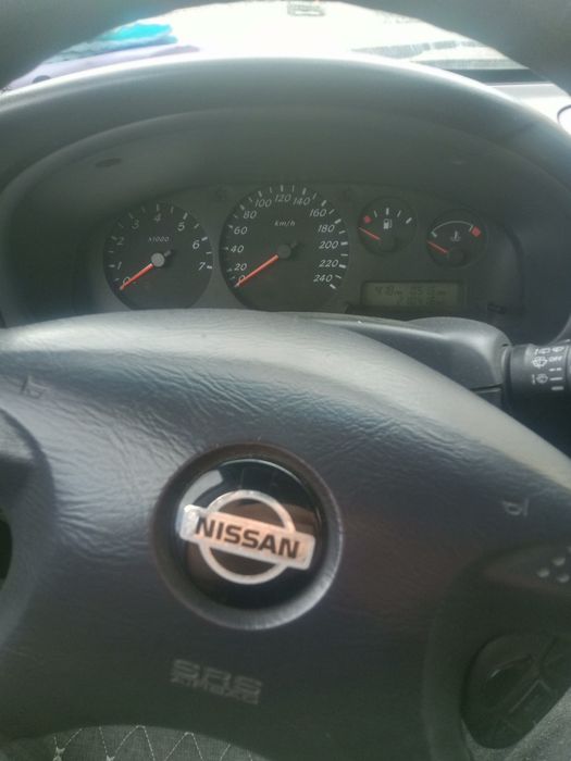 Ниссан Альмера хэтчбек