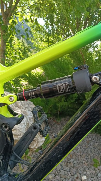Bicicleta full suspension