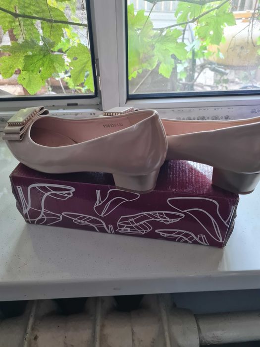 Туфли на девочку