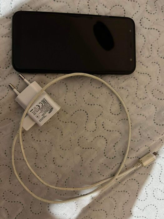 Мобилен телефон Samsung Galaxy J4+