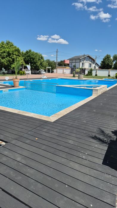 Servicii Profesionale Piscine: Construcție, Mentenanță și Montaj Liner