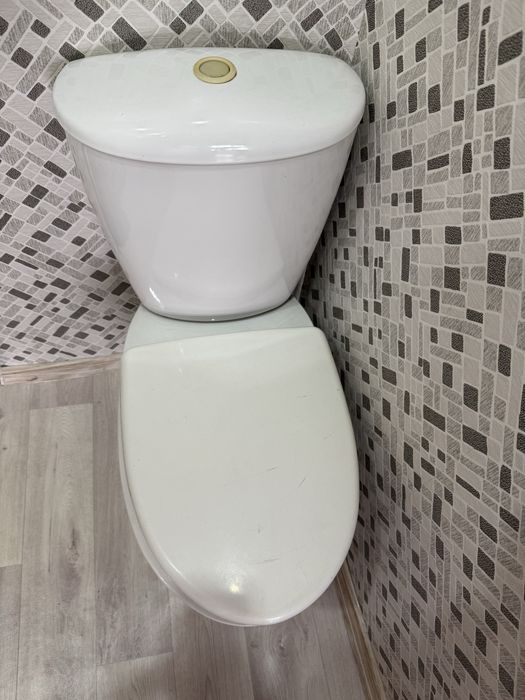Продам б/у унитаз