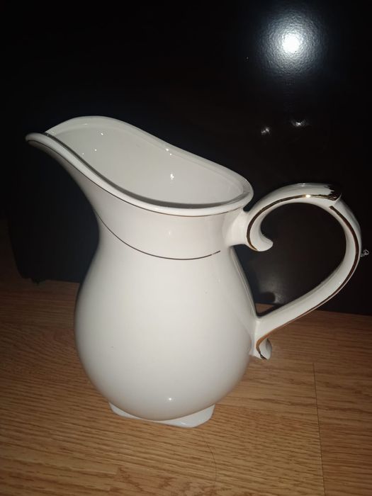 Кувшин,молочник ,