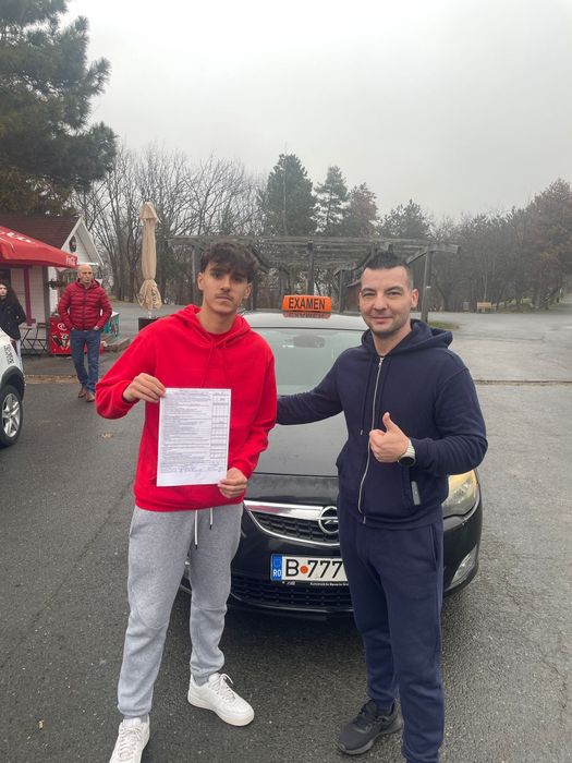 OFERTĂ 2600 Lei  Scoala de șoferi /AUTOMATĂ