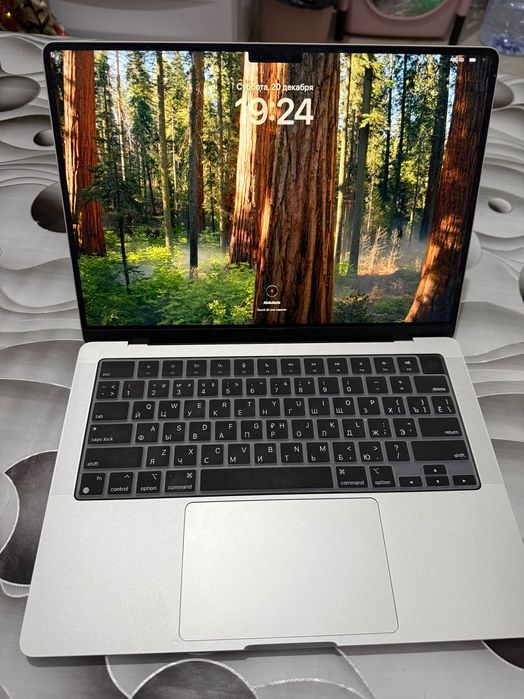 MacBook pro 14 m 3