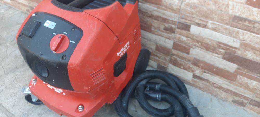 Прахосмукачка Hilti VC20-UL 3500W със Контакт Тупалка Строителство Гипс Картон