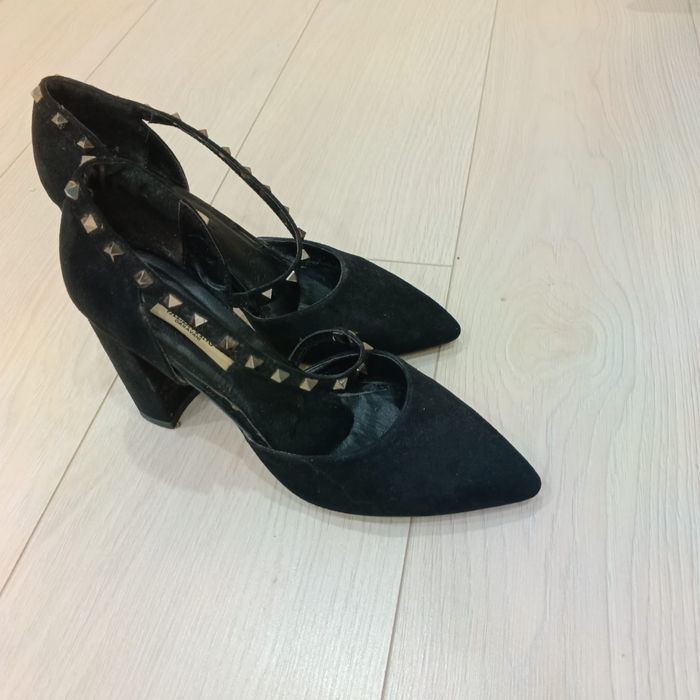 Продам туфли - кажжые по 6000