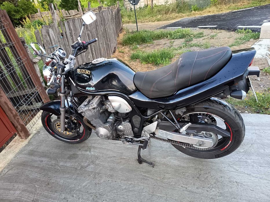 Motocicleta Suzuki N600 Bandit