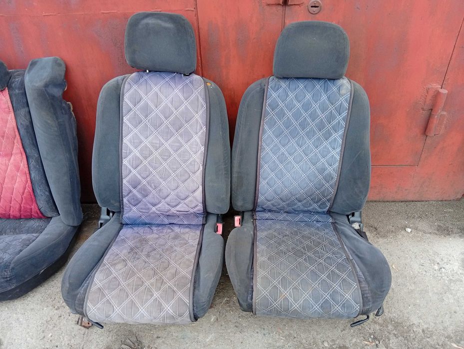 Сиденья Mazda Cronos