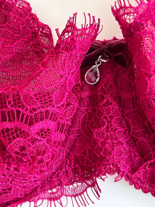 Ново секси бельо Hunkemoller, Cubus, Victoria secret