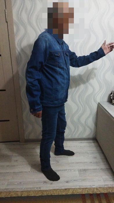 Продам джинсовый костюм