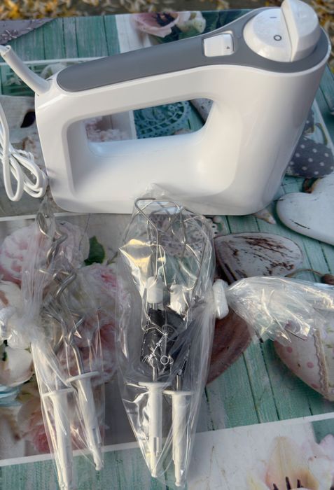 Mixer hm3 500w  nou !  Nefolosit