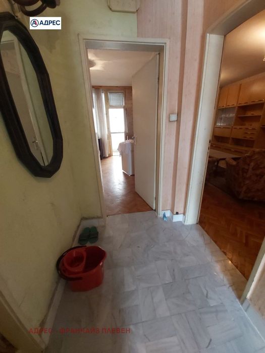 Продава се Двустаен апартамент в Плевен, 9-ти квартал - 56 кв.м за 865 €/кв.м - Снимка #3