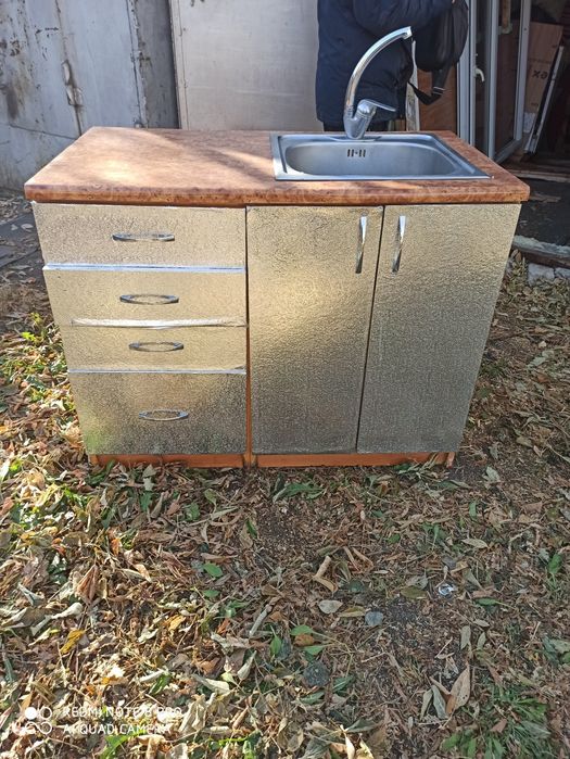 Кухня с моикои ДЕШЕВА