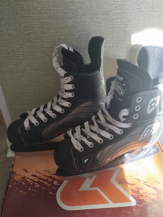 Коньки  мужские .