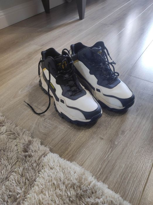 Мужские кроссовки