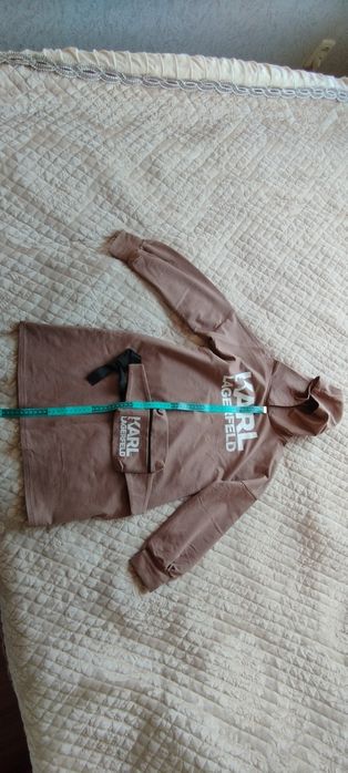 Продам платья на девочку