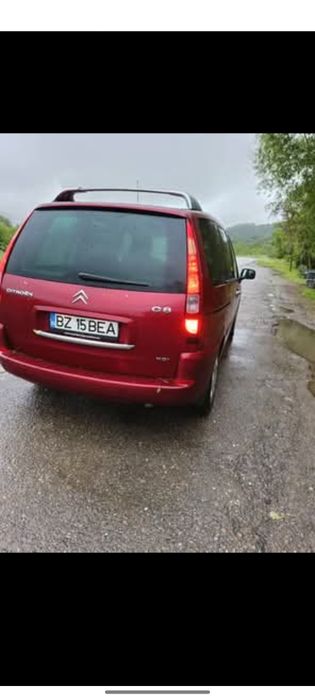 Vând  Citroen C8