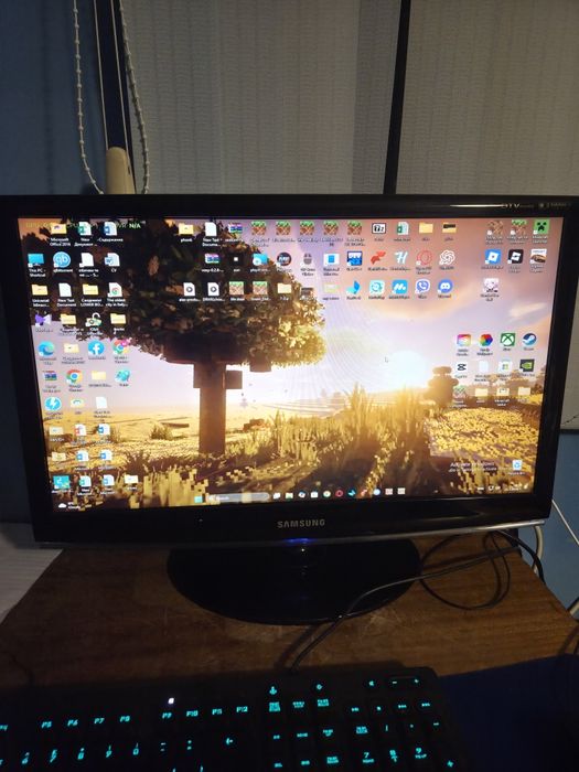 Монитор с TV изход samsung
