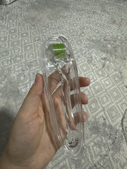 Продам новый мезороллер для лица