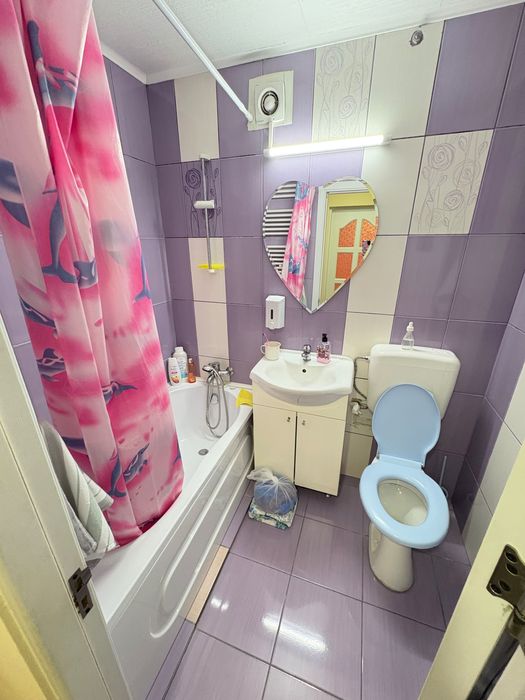 Apartament cu 3 camere in zona Berceni (Straja)