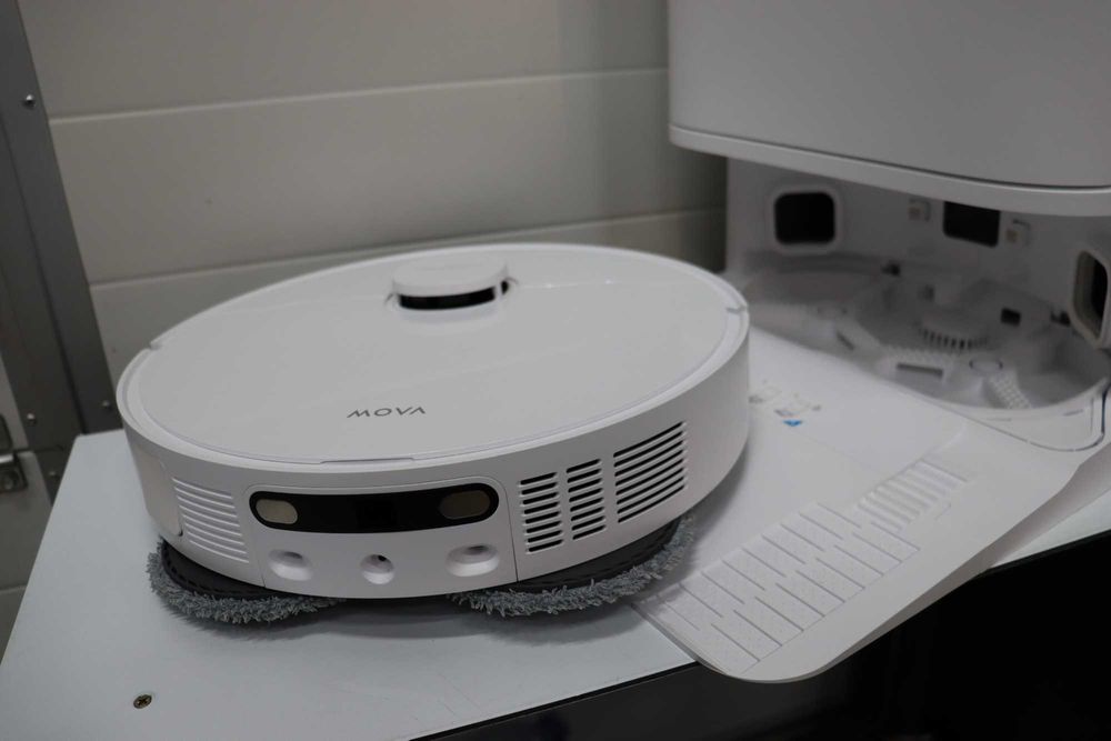 Прахосмукачка робот Dreame/Mova E30 Ultra, моп, автоматично изпразване