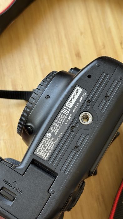 фотоаппарат canon 6D mark 2
