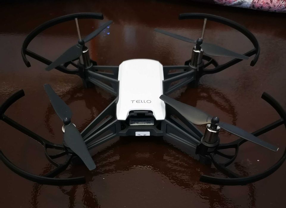 Tello дрон БЕЗ БАТЕРИЯ! / Tello drone WITHOUT BATTERY!