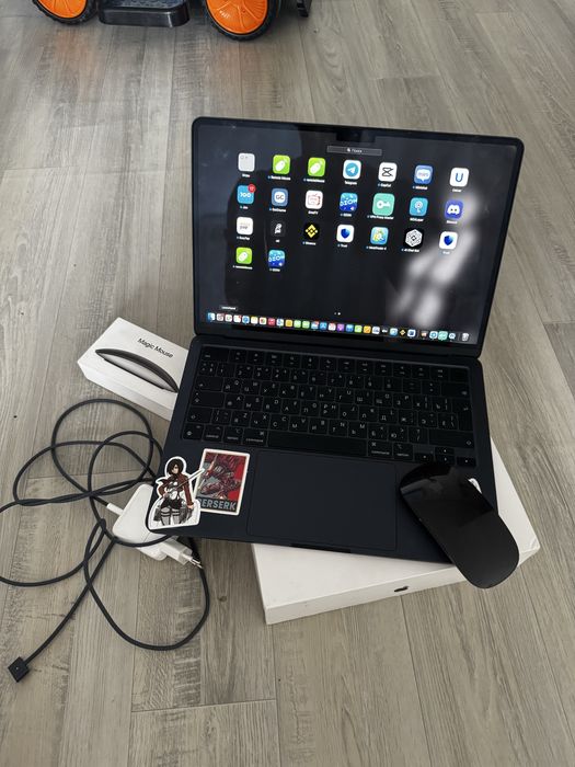 Macbook Air 13.6