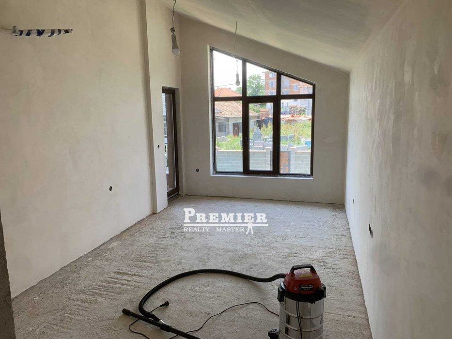 Продава се Къща в к.к. Слънчев бряг - 170 кв.м за 1636 €/кв.м - Снимка #11