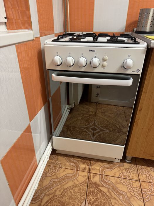 Aragaz zanussi cu 4 ochiuri