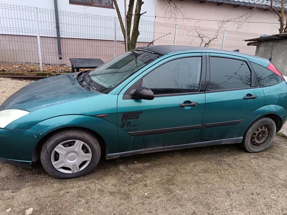 Vand Ford 1.6 /1.8 benzina