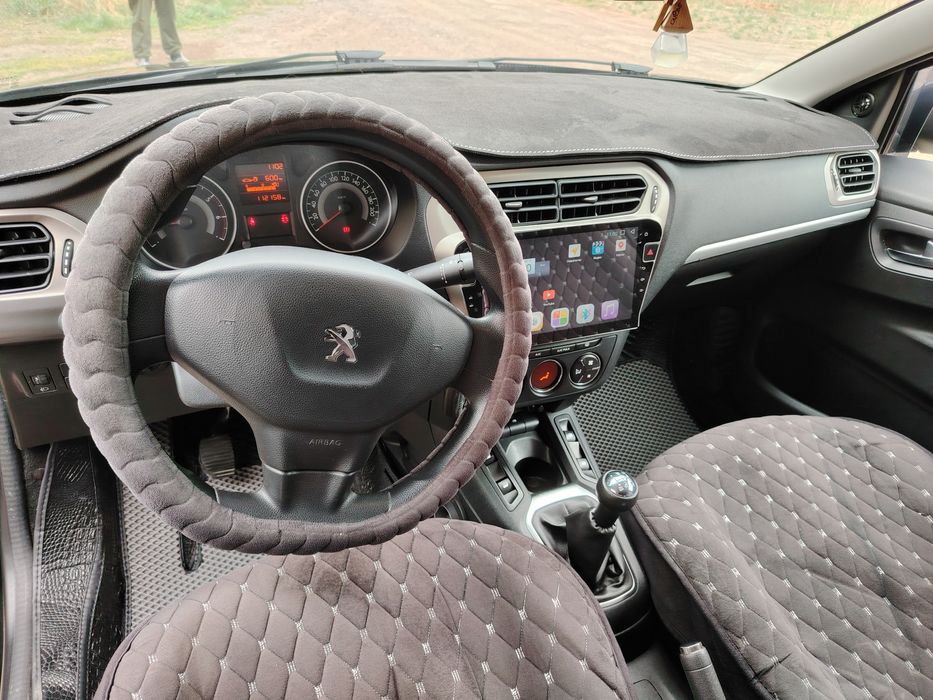 Продам автомобиль Peugeot 301