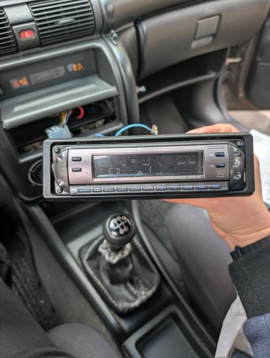 Vand Cd player Auto Sony CDX-R450